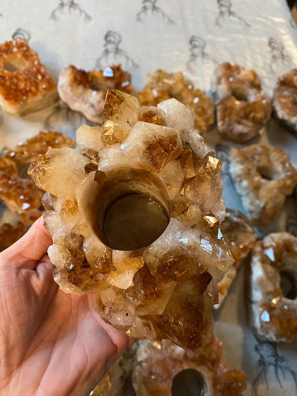 【シトリン クラスター】非常に大きなキャンドル/ティーライトホルダー 6